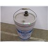 Image 1 : *HDX plus 10w engine oil 1/2 pail