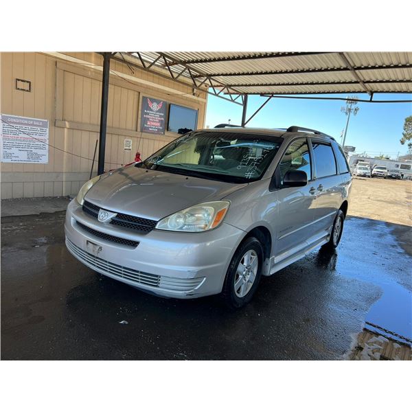 2005 Toyota Sienna CE 7 Passenger