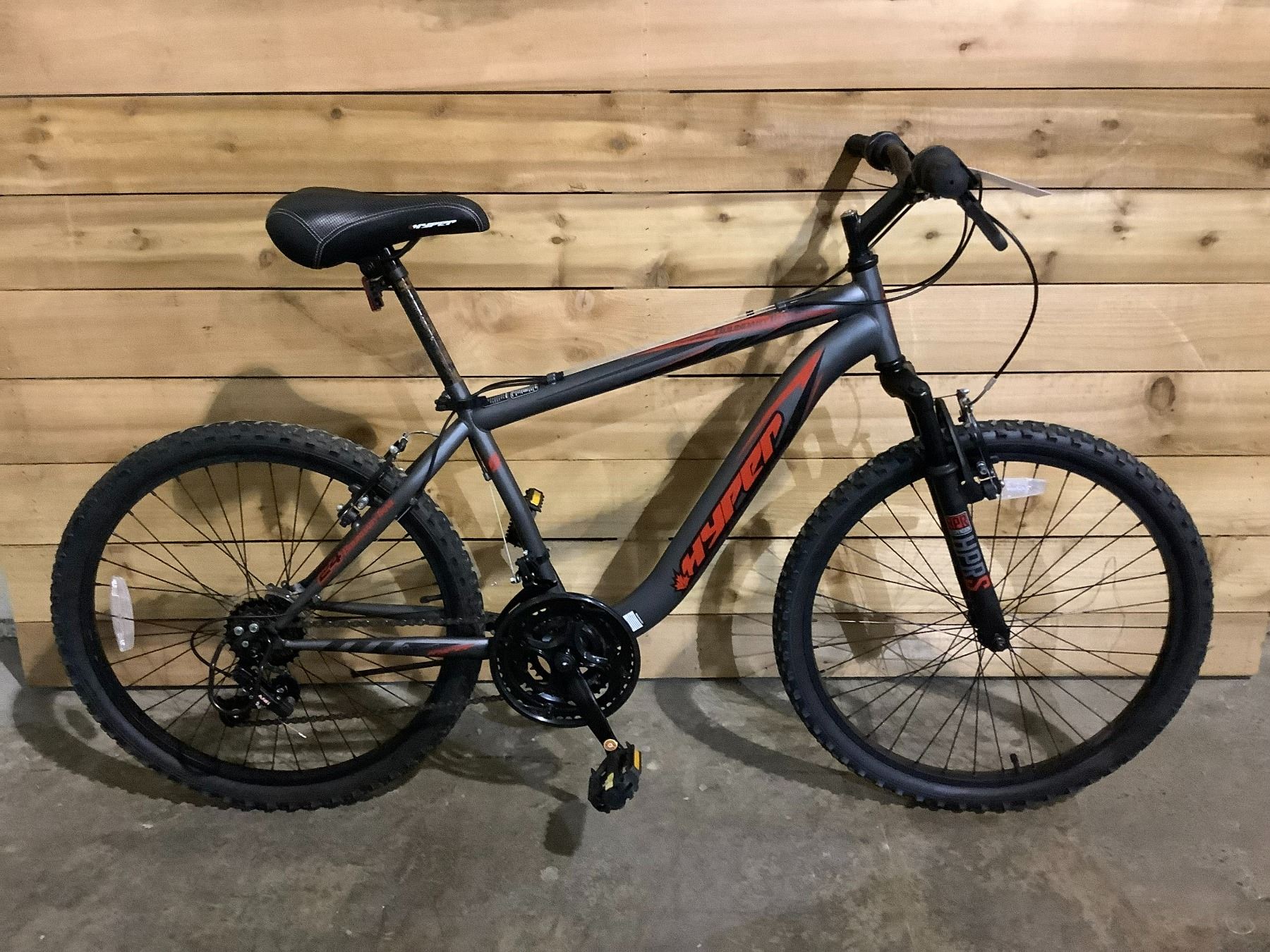 HYPER BOUNDARY TRAIL 24 18 SPEED BICYCLE