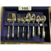 Image 2 : 1847 ROGERS BROS IS SILVERWARE WITH WOODEN CASE