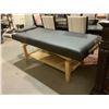 Image 2 : MASSAGE TABLE 71 X 29"