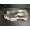 Image 2 : *NEW* VANS CLASSIC SLIP-ON SHOES SIZE 6M/7.5W