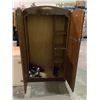 Image 2 : VINTAGE WARDROBE MEASURES 36"X60"X19"