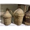 Image 2 : 4 WICKER. AND GLASS WINE BOTTLES