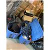 Image 1 : PALLET OF TOTES WITH ASSORTED CLOTHING CONTENTS