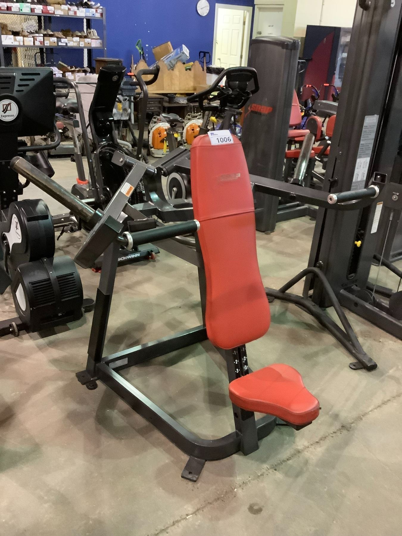 CYBEX CONVERGING PLATE LOADED OVERHEAD PRESS MACHINE Able Auctions Cybex converging plate loaded overhead press machine able auctions
