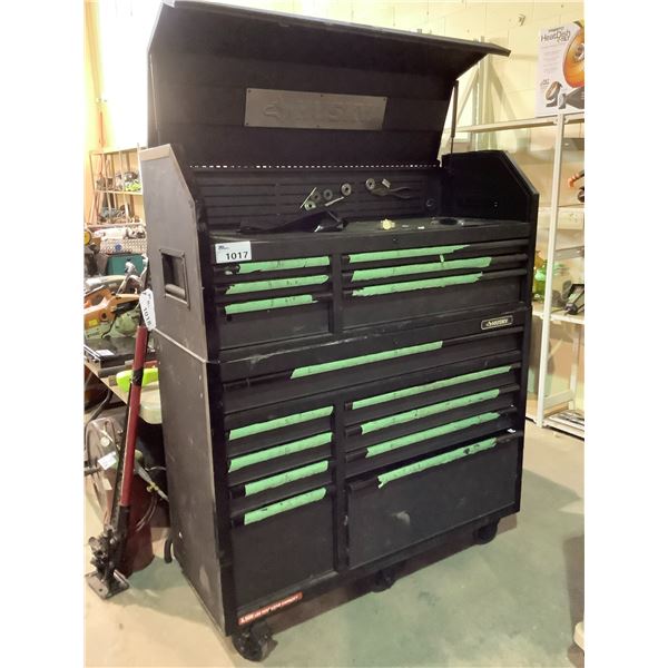 MOBILE HUSKY 2500LBS CAPACITY TOOLBOX WITH CONTENTS INCLUDING: SOCKETS, RATCHETS,