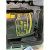 Image 3 : DEWALT DW088CG LASER CHALK LINE WITH CASE