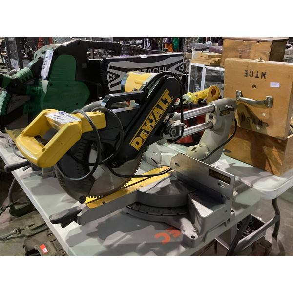 DEWALT 12" SLIDING COMPOUND MITER SAW