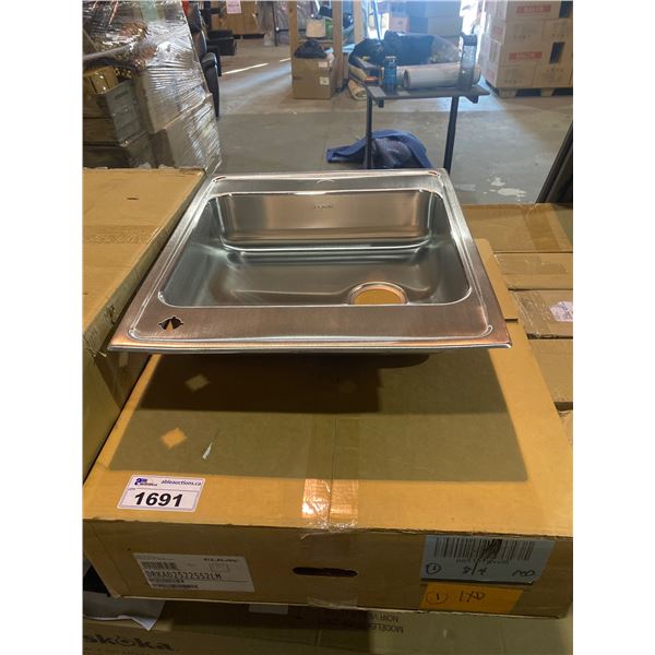 ELKAY STAINLESS STEEL SINK