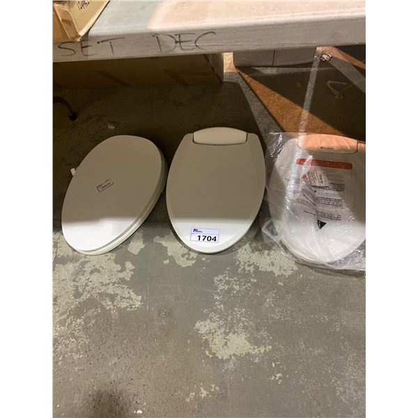 3 ASSORTED TOILET SEATS