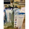 Image 1 : HOMEDICS TOTAL COMFORT DELUXE ULTRASONIC HUMIDIFIER AND 2 PUREGUARDIAN 100 HOUR COOL MIST TOWER