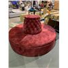 Image 2 : TUFTED ROUND FABRIC BENCH