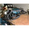 Image 2 : MAKITA GA7060 ANGLE GRINDER