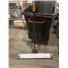 Image 1 : ROLLING MAGNET FLOOR SWEEPER