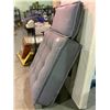 Image 2 : GREY LOUNGER