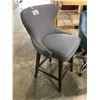 Image 2 : TUFTED DINING CHAIR