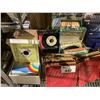 Image 2 : SHELF OF ASSORTED 45RPM RECORDS