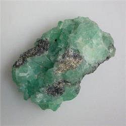 55 CTS ROUGH EMERALD 30x19 MM - UNTREATED