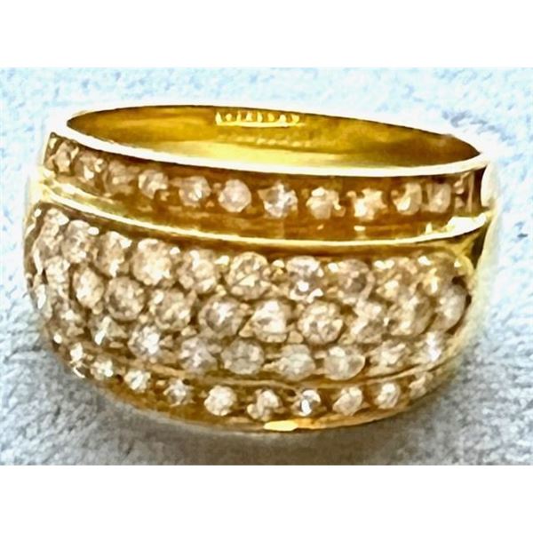 14K Gold Diamond Ladies Ring Approx 1CT Diamonds