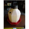 Image 1 : Chicken waterer - 18" tall