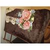 Image 2 : Fleece Blanket from Korea (acrylic pile) - Roses - 84" x 77"