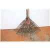 Image 2 : *(3) Vintage Rakes