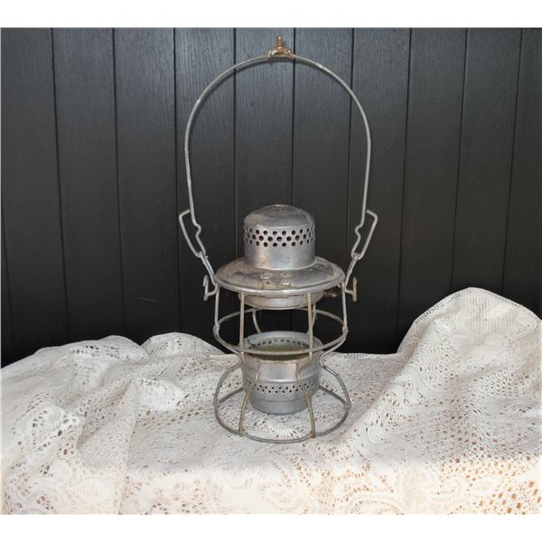 CNR lamp - needs globe