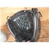 Image 2 : Rawling ball glove and ball