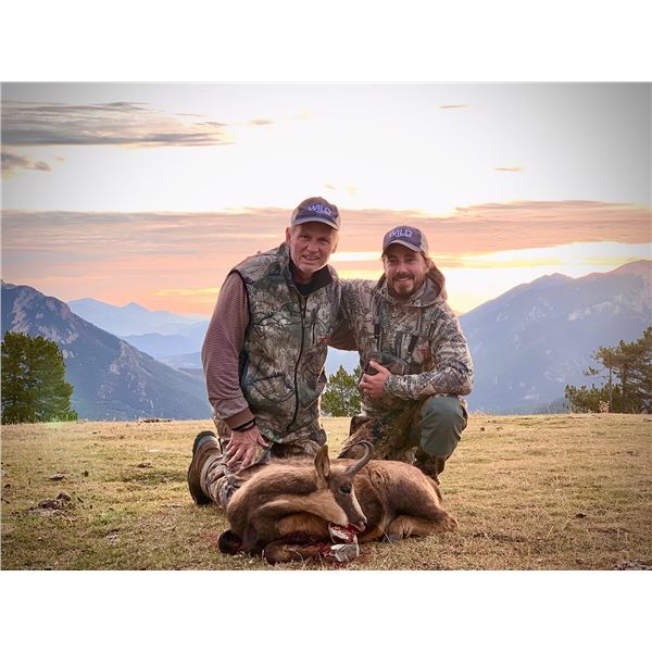 Pyrenean Chamois Hunt and wine testing