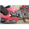 Image 5 : Craftsman 22" Snow Blower, Briggs & Stratton Engine - Working