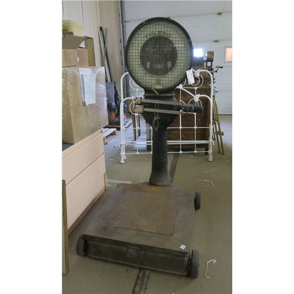 Toledo 800lbs. Store Scale - Style: 8821 - Works well, needs a bit of TLC