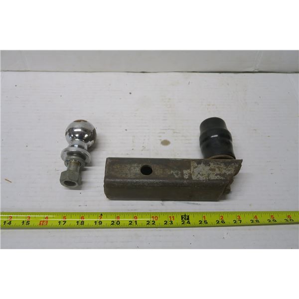Hitch w/ 2" & 1 7/8" Balls