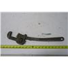 Image 3 : 3 Vintage Pipe Wrenches