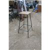 Image 1 : Shop Stool 24" Tall