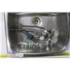 Image 2 : Stainless Sink w/ Faucet - 20x18"