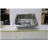 Image 4 : Stainless Sink w/ Faucet - 20x18"