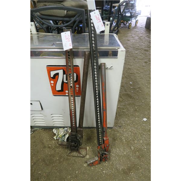 2 Farm Jacks