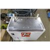 Image 4 : 7-Up Drink Cooler & Vending Machine 36x20x36H" *See Description*