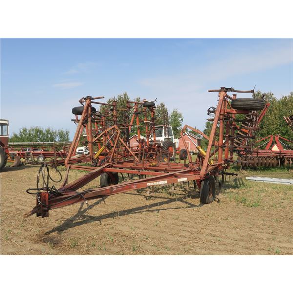 24ft. Morris Challenger 240 Cultivator w/ Hydraulics