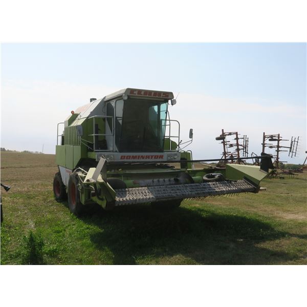 Claas Dominator 108SL - 2834hrs. Runs, New Battery