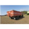 Image 5 : International Loadstar 1700 Gas Truck - VIN: D0522ECA20260 - ODO: 121567 - Box & Hoist, Roller Tarp 