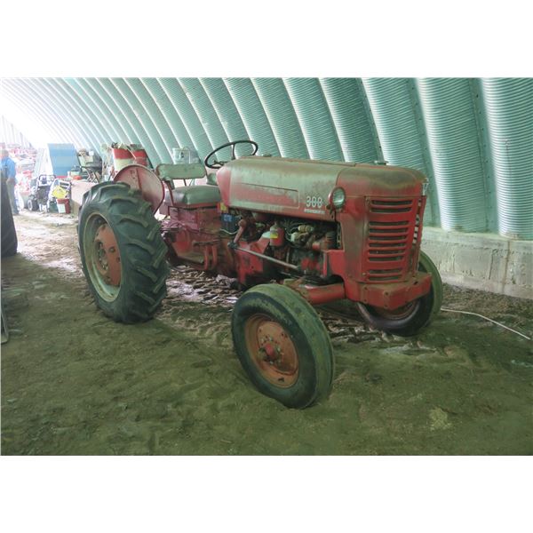 International 300 Utility Tractor - 4156hrs. Excellent Runner - 12.4-28 Rear Tires