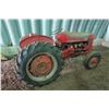 Image 4 : International 300 Utility Tractor - 4156hrs. Excellent Runner - 12.4-28 Rear Tires