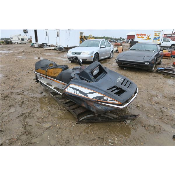 Skidoo Everest 500 Snowmobile for Parts - As Is