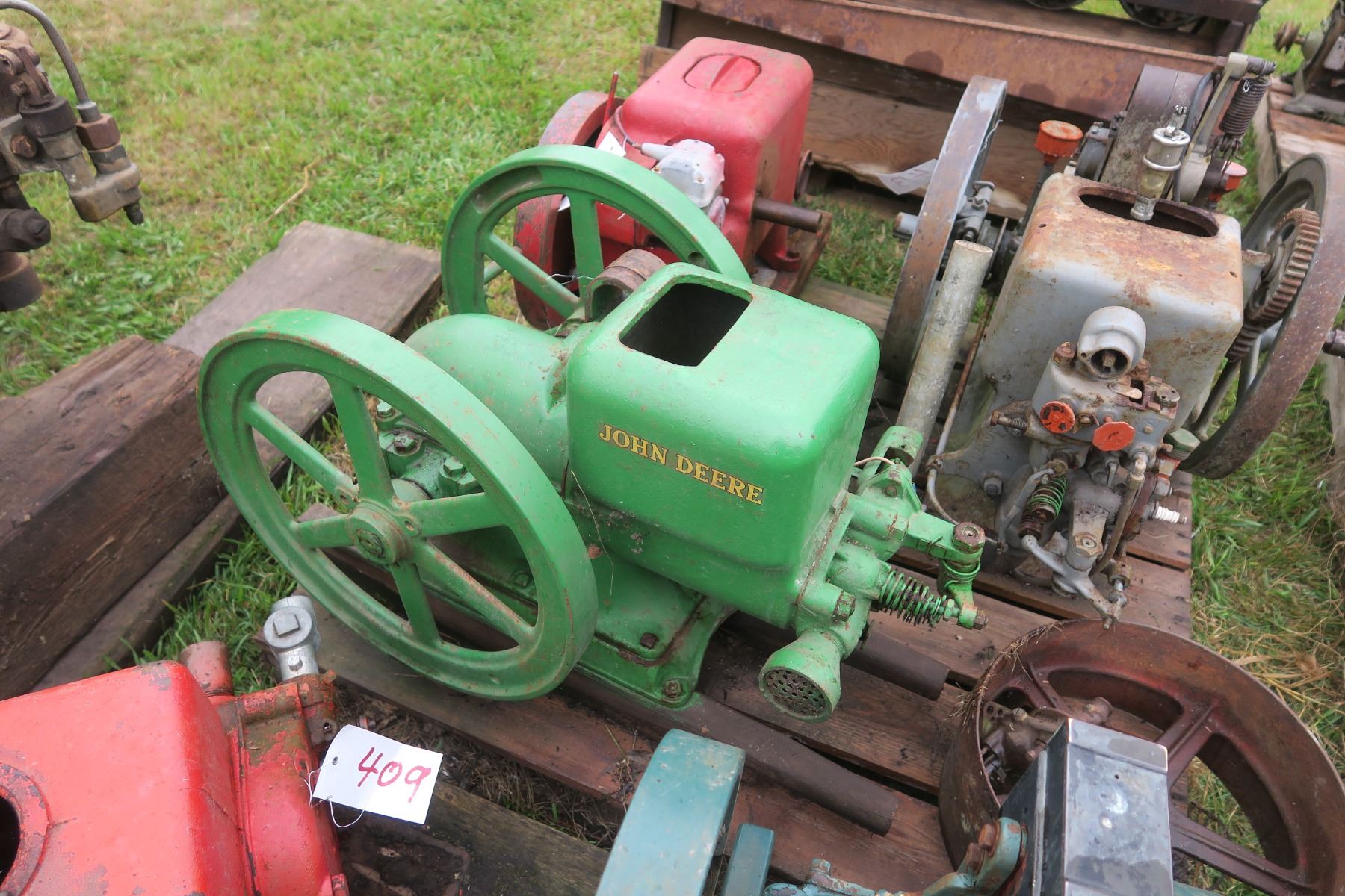 John Deere 18