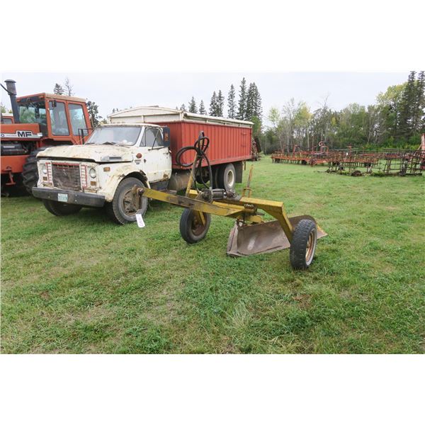 V-Plow w/ Hydraulics