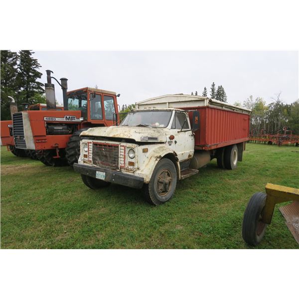 GMC 427 Grain Truck - VIN: CE613Y172273 - ODO: 29566mi - Box w/ Hoist - Sold As Is