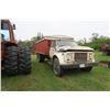 Image 3 : GMC 427 Grain Truck - VIN: CE613Y172273 - ODO: 29566mi - Box w/ Hoist - Sold As Is