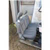 Image 1 : 2006 Dodge Caravan bench seat, upholstery in excellent condition